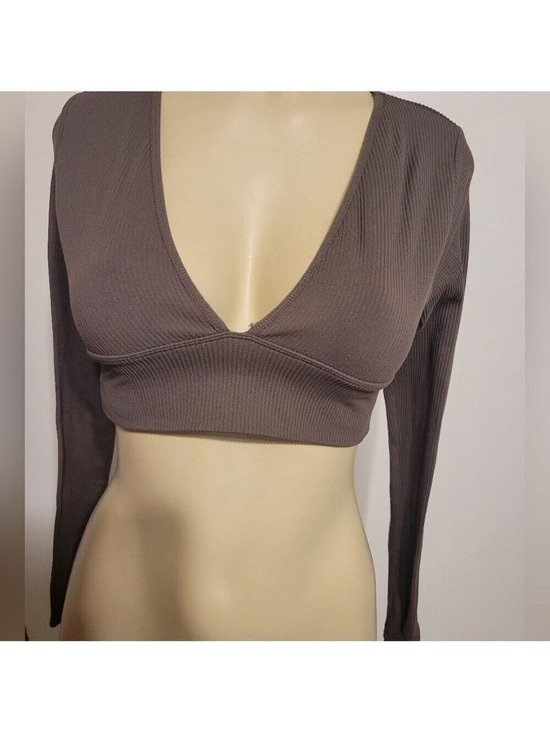 Garage Tops - Garage Green Long Sleeved Crop Top Medium Summer Y2K V-Neck